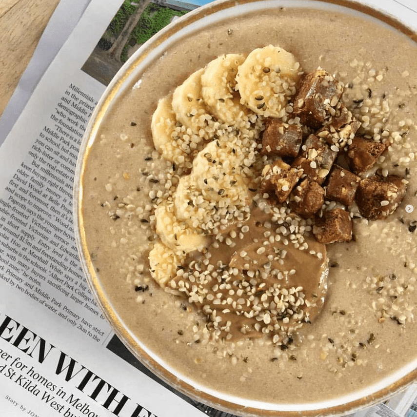 ICED COFFEE SMOOTHIE BOWL